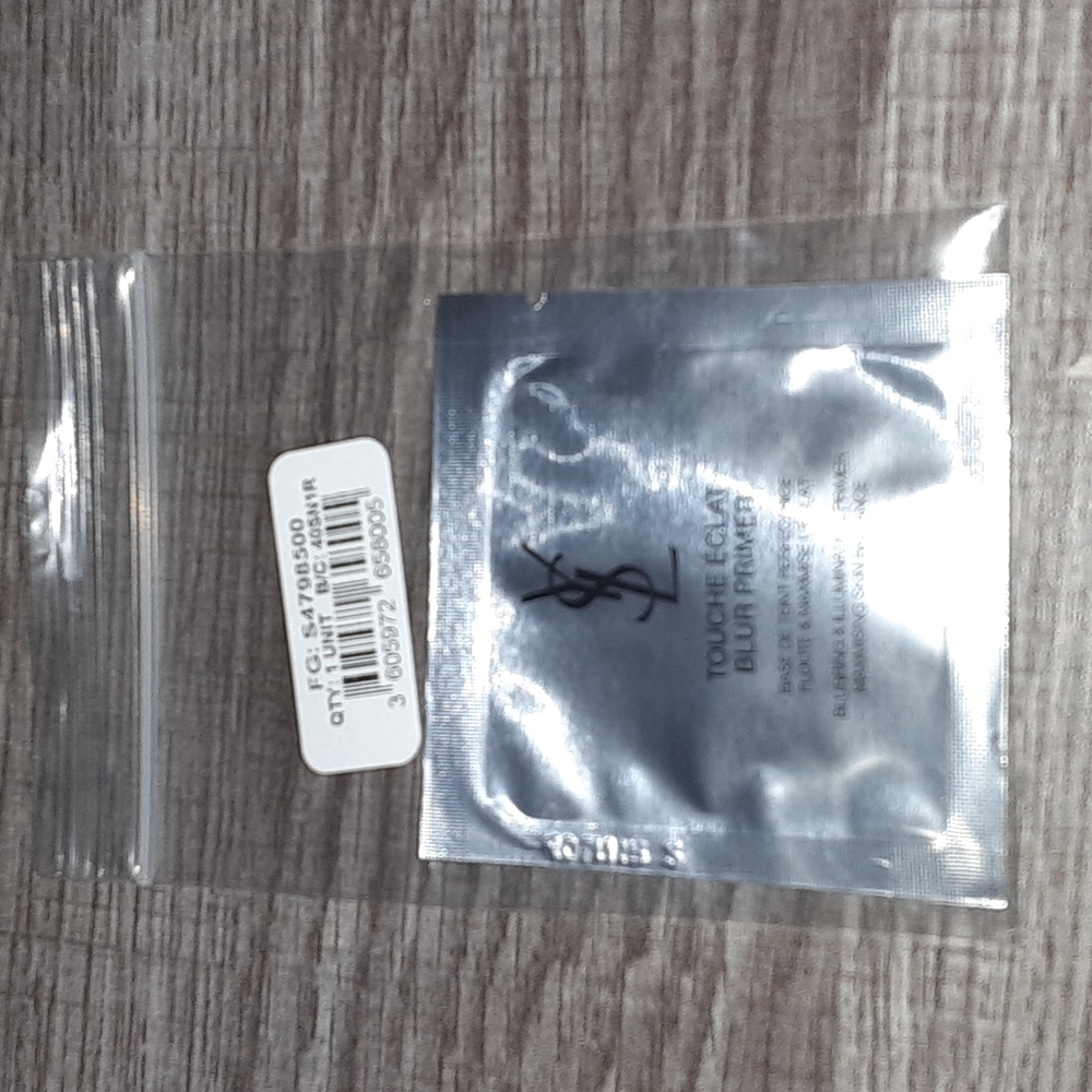 Sample of Yves Saint Laurent Face Primer